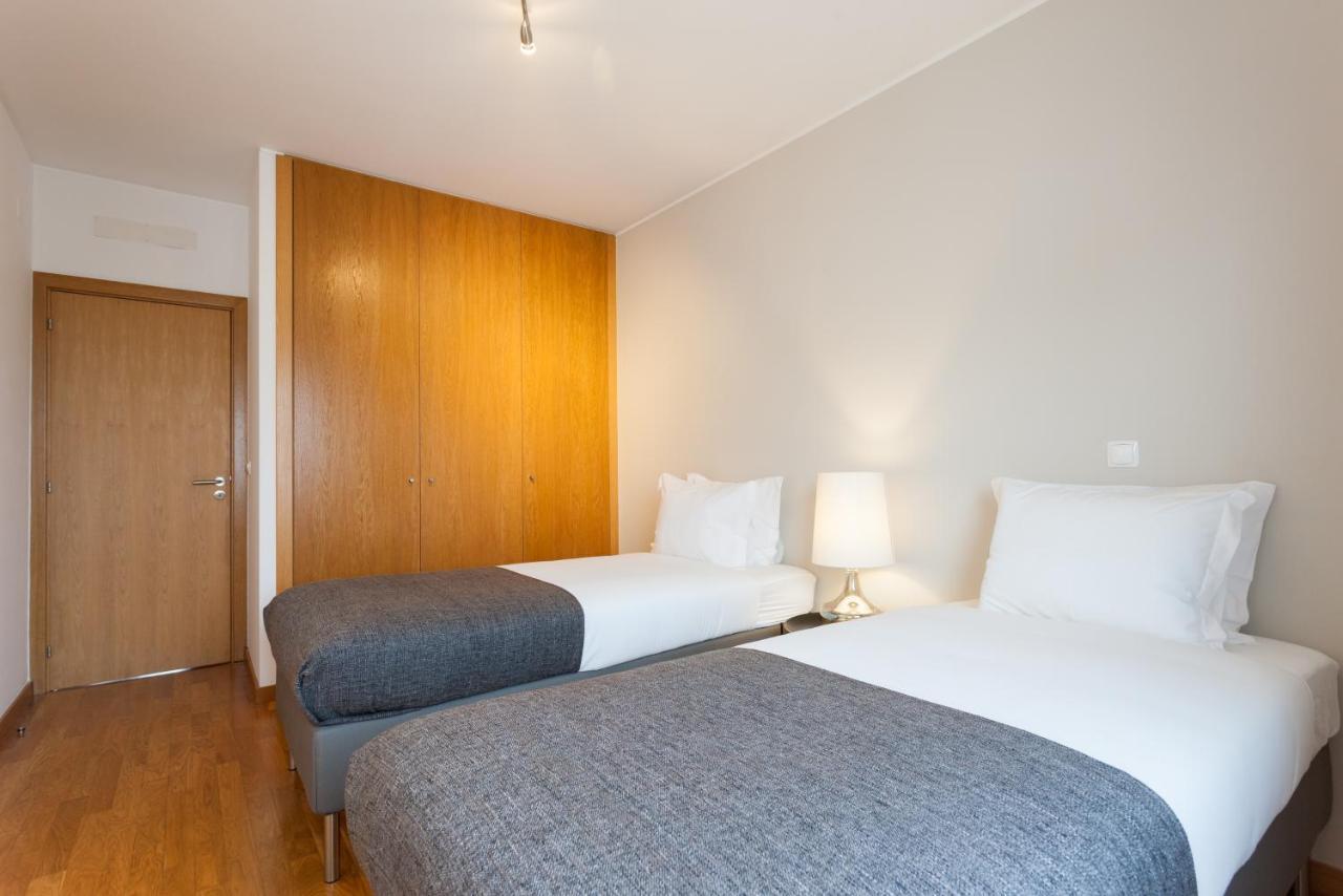 Apartment The Residences At Oriente Ii Lissabon